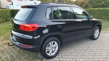 Volkswagen Tiguan - 4