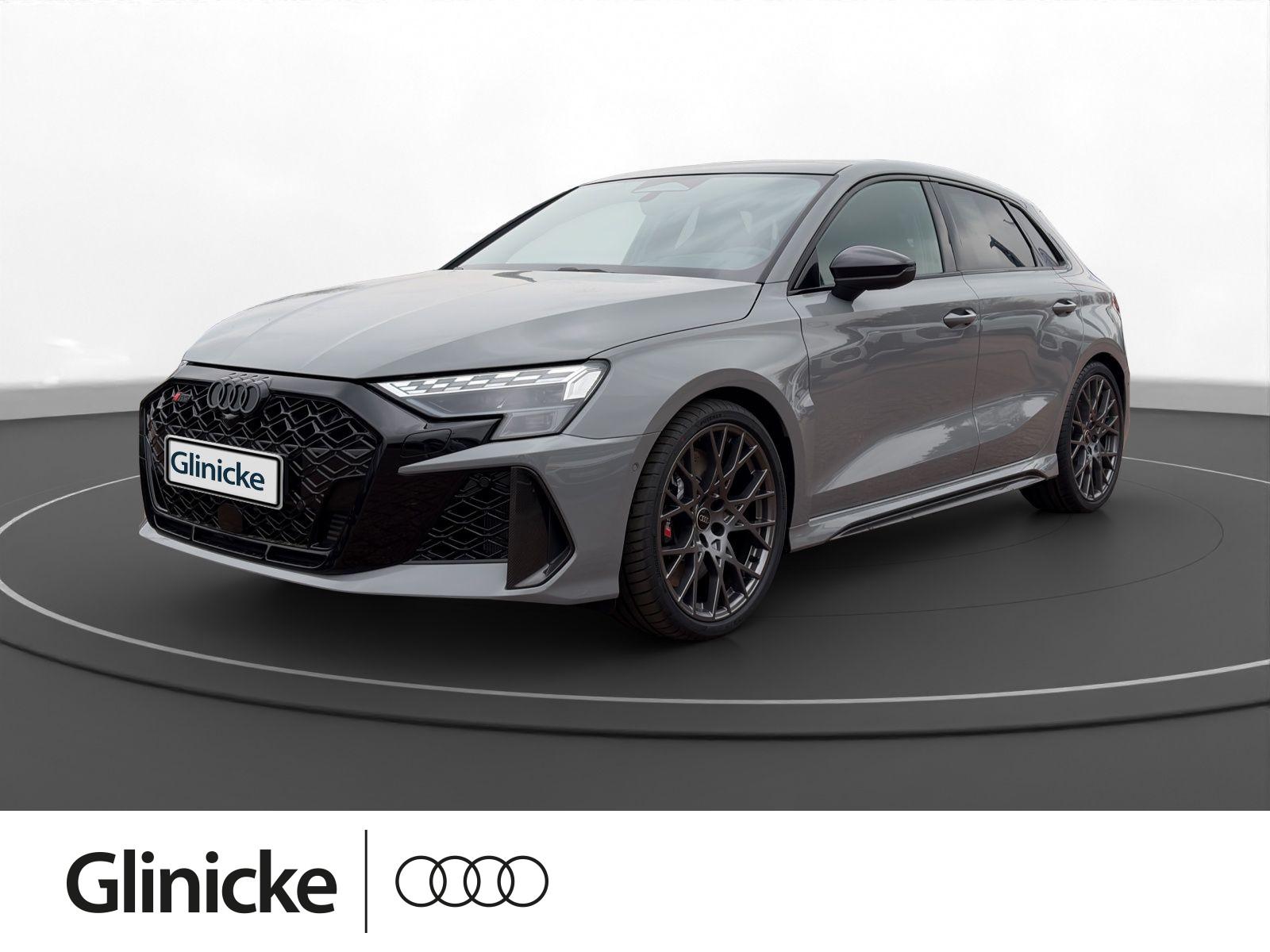 Audi RS 3 Sportback EXCLUSIVE+CARBON+280 KM/H+SCHALE