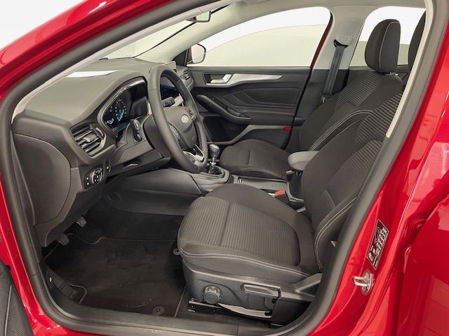 Fahrzeugabbildung Ford Focus Turnier Titanium 1.0 EcoBoost Mild-Hybrid