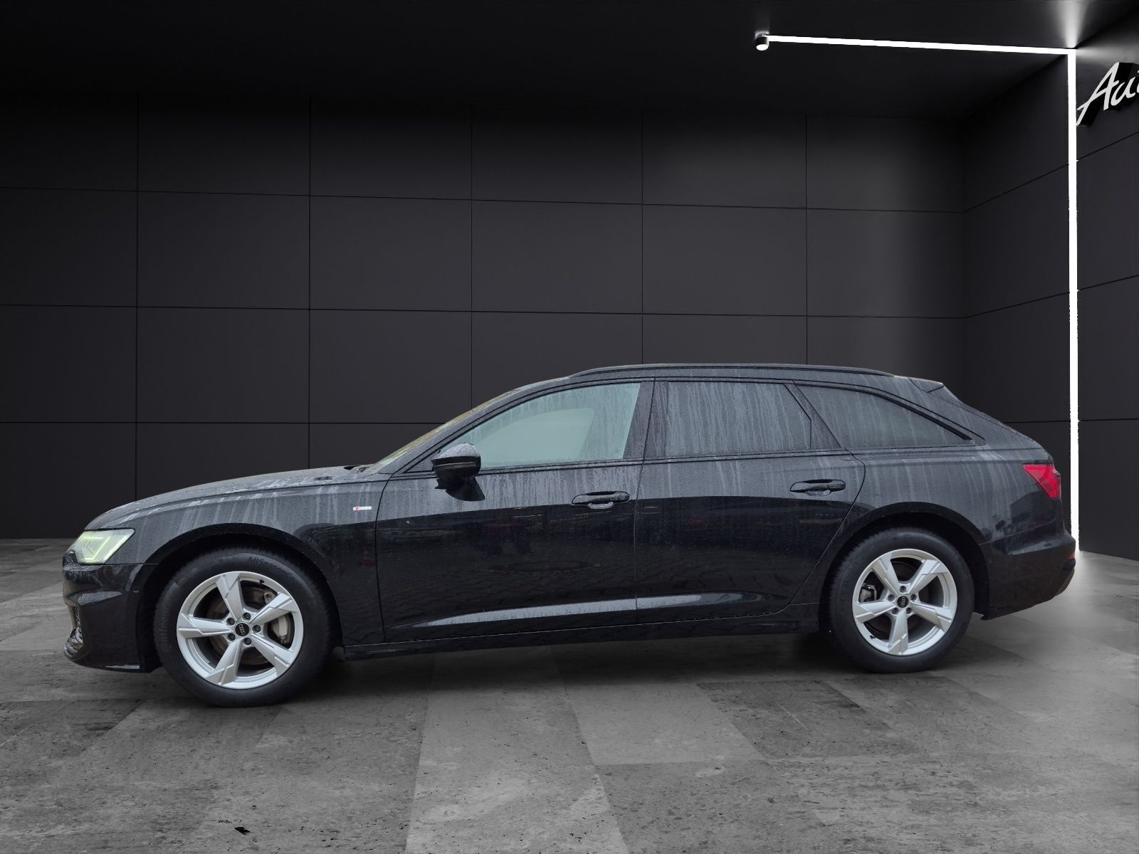 Fahrzeugabbildung Audi A6 Avant 45 TFSI quattro advanced S-tronic S-lin