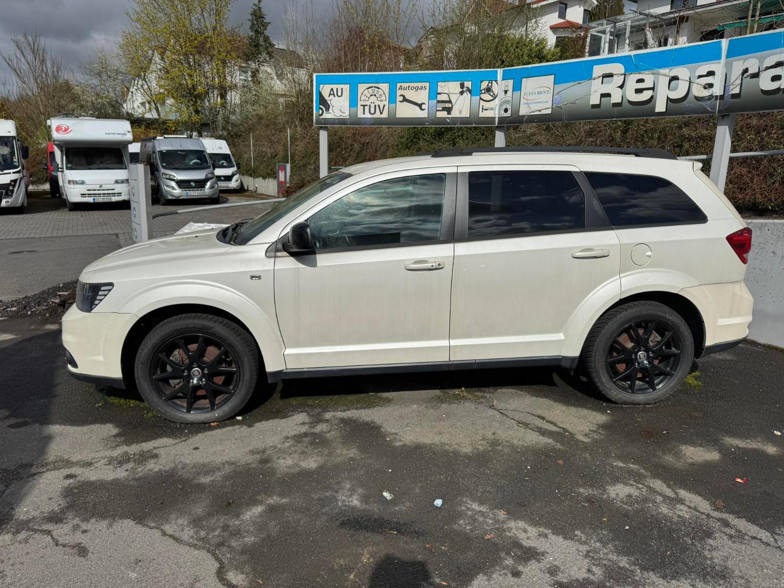Fiat Freemont Black Code AWD - Perlmutt