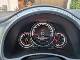 Volkswagen Beetle 1.2 TSI BMT CLUB Sonderausst. 8-fach - Volkswagen Beetle mit Panoramadach