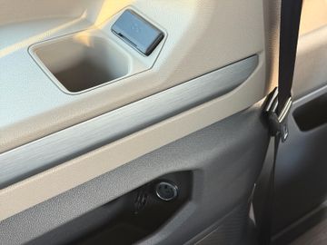 Volkswagen T7 Multivan 2.0 TDI Goal DSG Navi Kamera SHZ