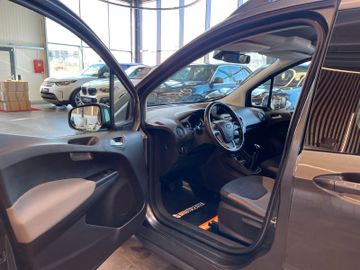 Ford Tourneo Courier Trend *TEMPOMAT*MFL*PDC*NAVI*