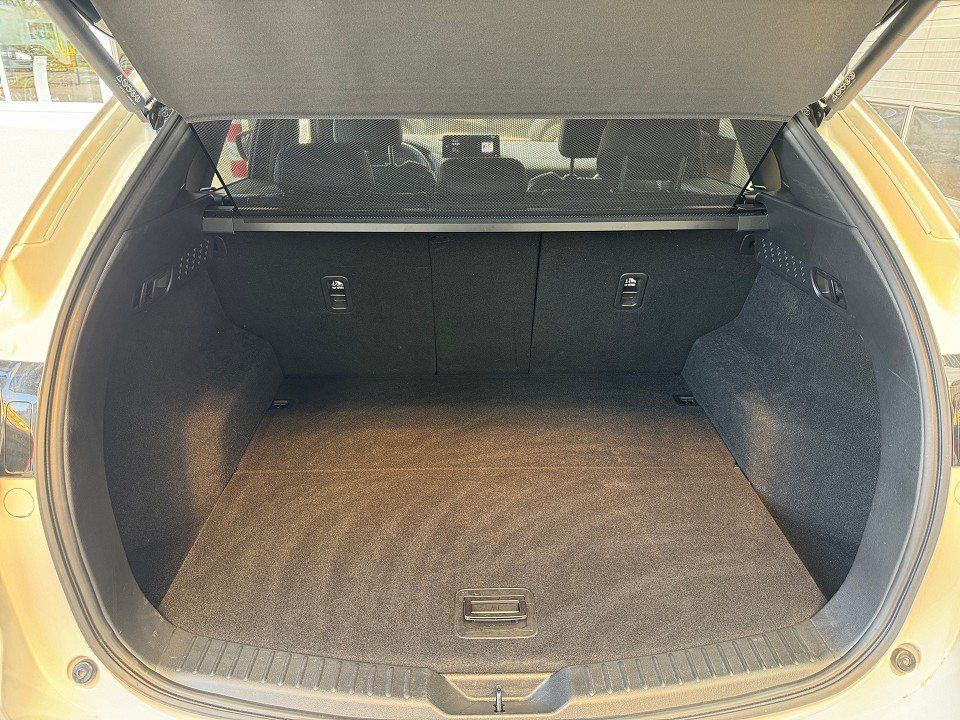 Fahrzeugabbildung Mazda CX-5 2023 5WGN 2.5L e-SKYACTIV G 194ps 6AT AWD H