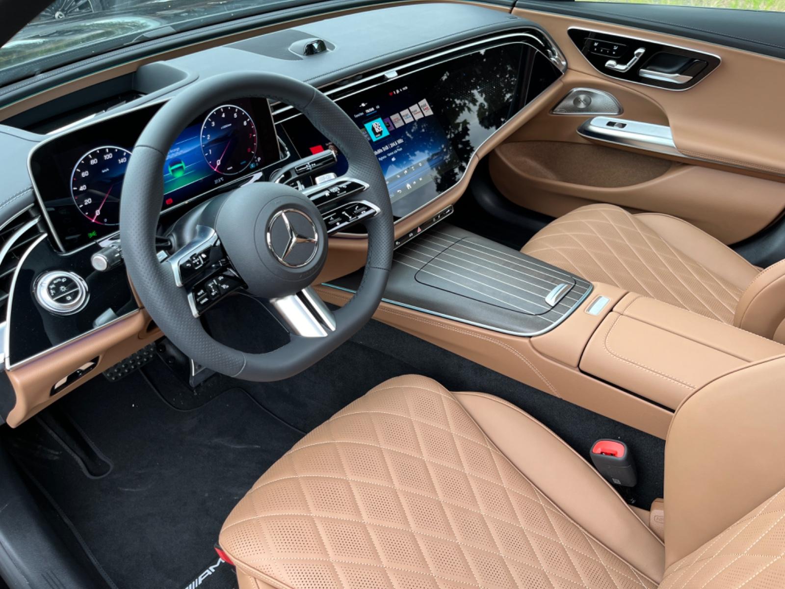 Mercedes-Benz E200 *AMG*Pano*Memory*Superscreen*Head-Up*Night*