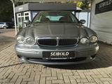 Jaguar X-Type 2.5 V6 4x4 Autom/Leder/Klimatr/TÜV 06/27 - graue Jaguar X-Type