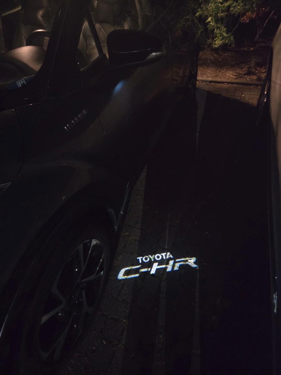 Toyota C-HR 2.0-l Hybrid Team D. *LED*CAM*SHZ*ACC*PDC