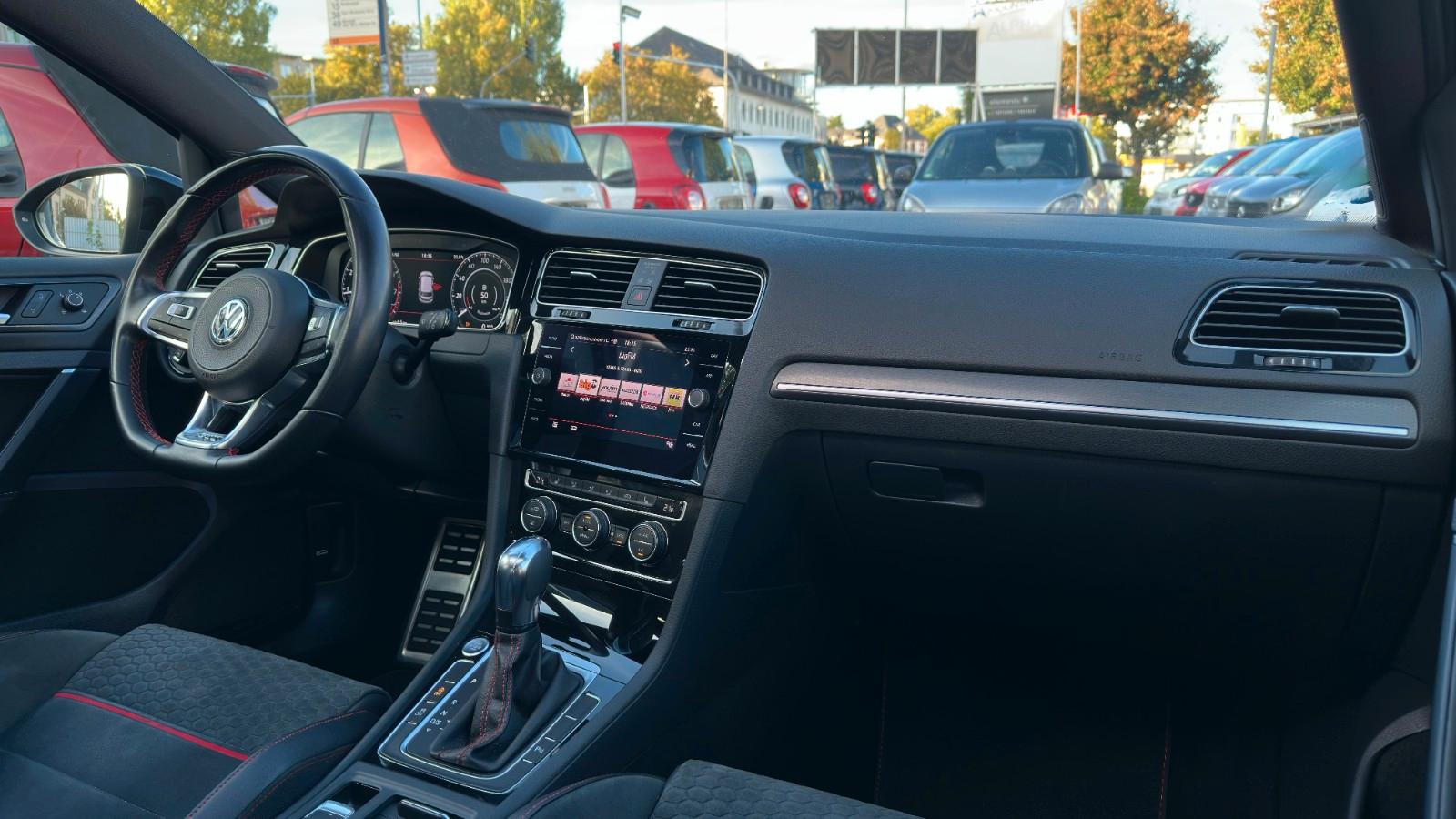 Volkswagen Golf 2.0 TSI OPF DSG GTI PERFORMANCE! 1. HAND!