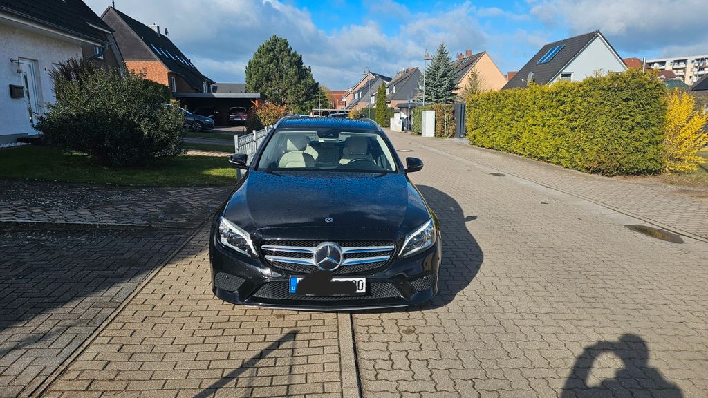 Image of Mercedes-Benz C 220