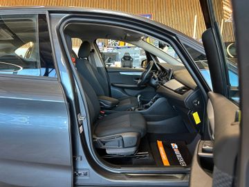 MYAUTOCENTER – Gebraucht- und Jahreswagen mit Werkstattservice in Pfaffenhofen BMW 218 *SERVICE NEU*TÜV 1227*TEMPO*2-ZONEN*SZHZ*