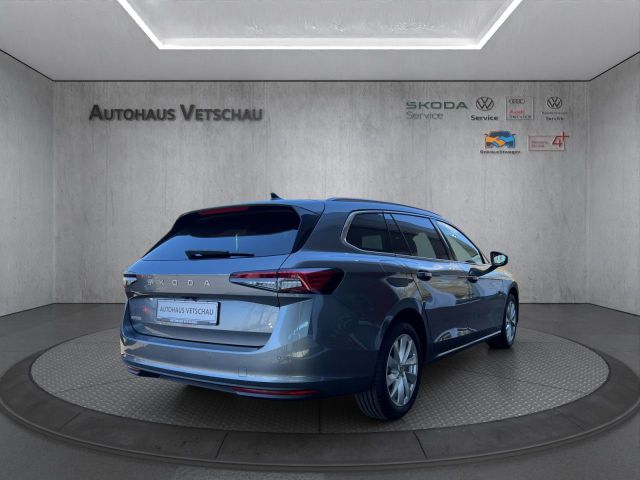 Superb Combi Selection 2.0 TDI DSG Bluetooth LED