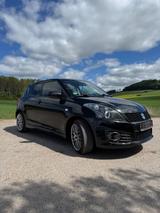 Suzuki Swift 1.6 Sport  - Suzuki Swift: 6.1