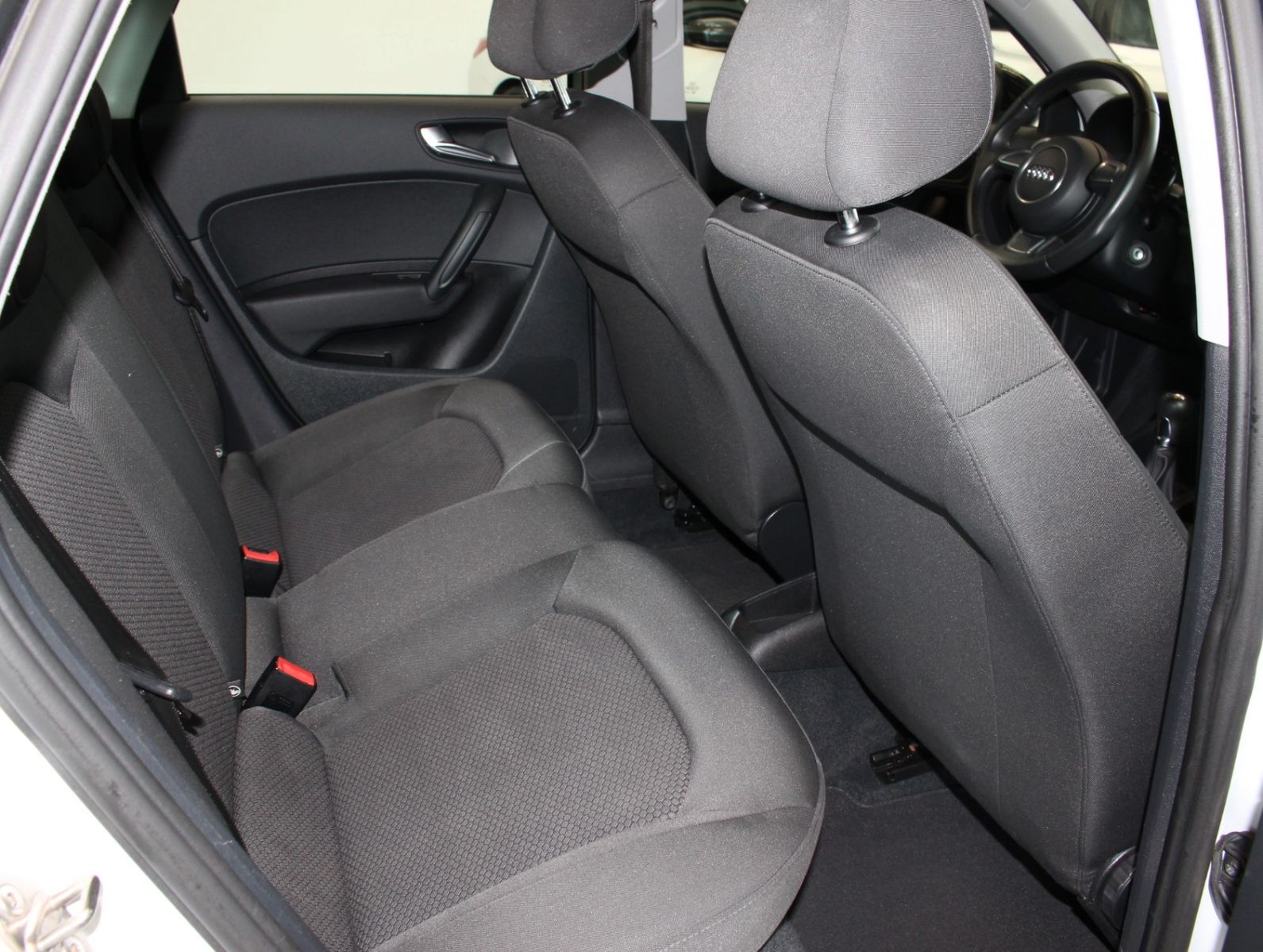 Fahrzeugabbildung Audi A1 Sportback Attraction 1.2 TFSI S line