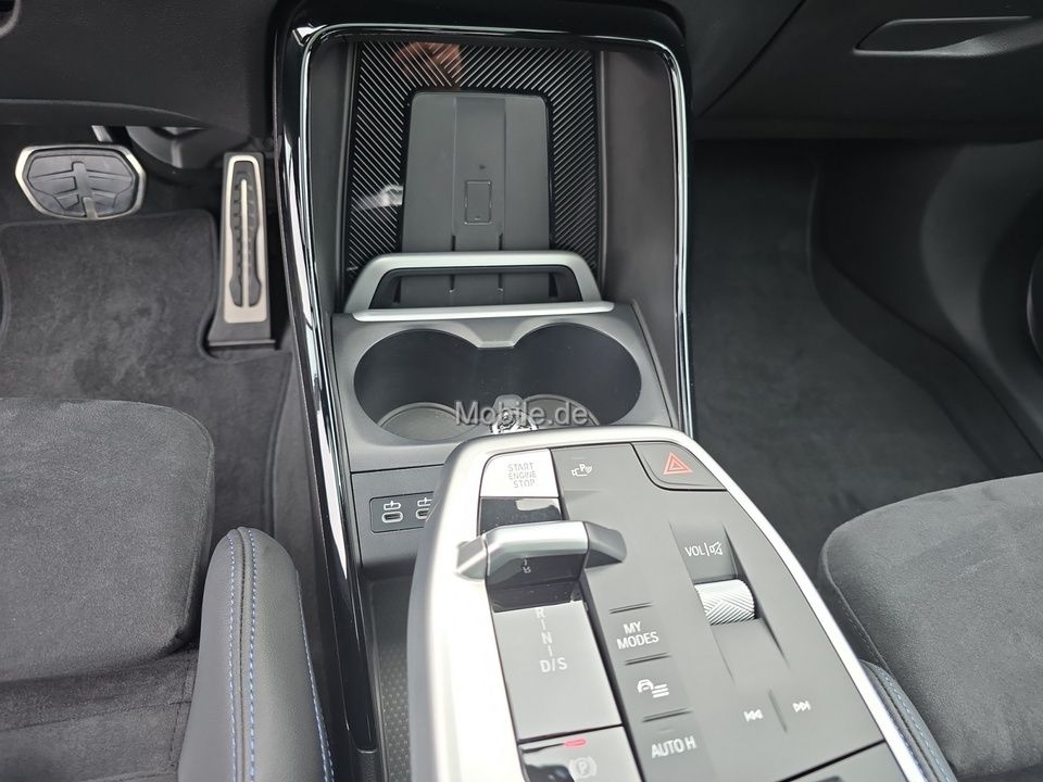 BMW 223 Active Tourer - Bild 13