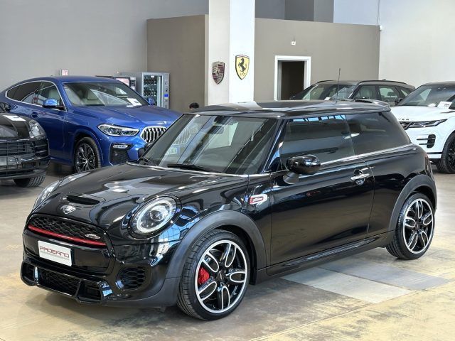 MINI John Cooper Works 2.0 Auto - 18" - Carplay 