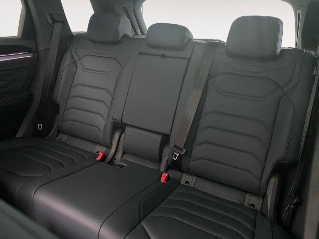 Fahrzeugabbildung Volkswagen Touareg V6 TDI 4Motion Black Style R-Line Voll