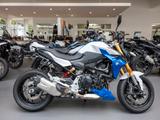 BMW F 900 R GRIFFHEIZUNG LED SCHEINWERFER - BMW R 90 S