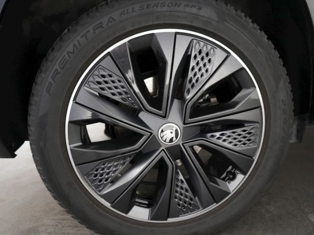 Karoq SPORTLINE TSI DSG 4X4+LED+NAVI+RÜCKFAHRKAM