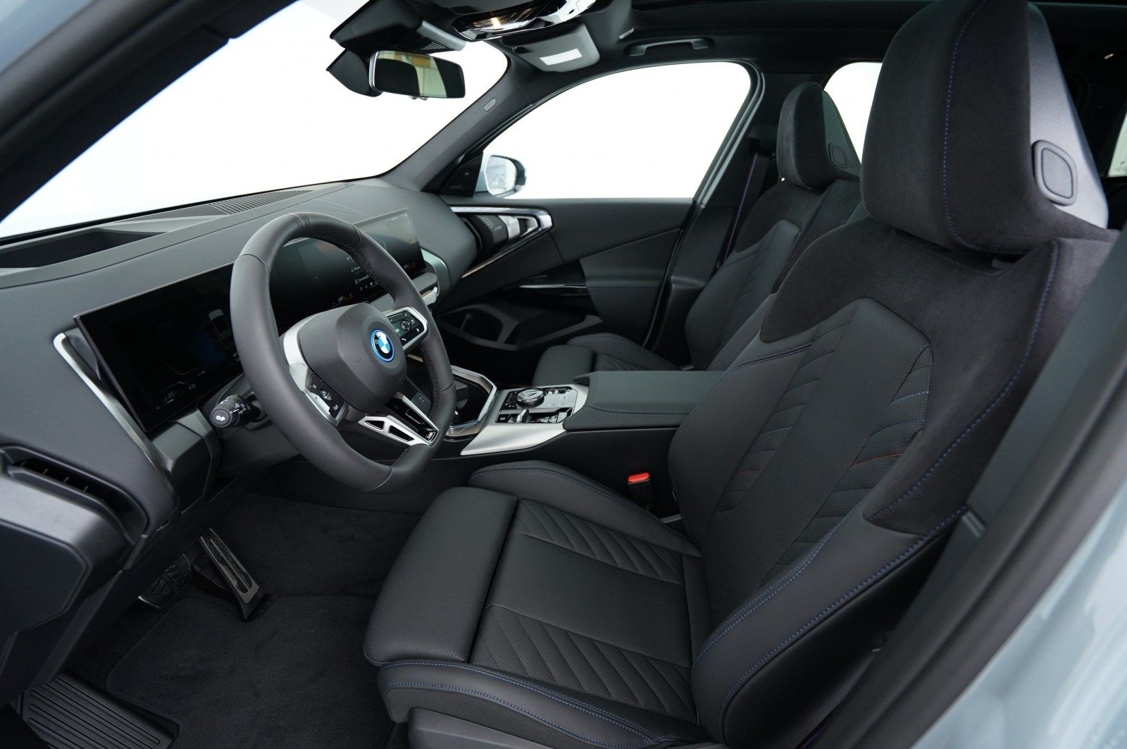 BMW X3 30e xDrive (M-Sport Navi LED AHK Pano H/K) foto 7