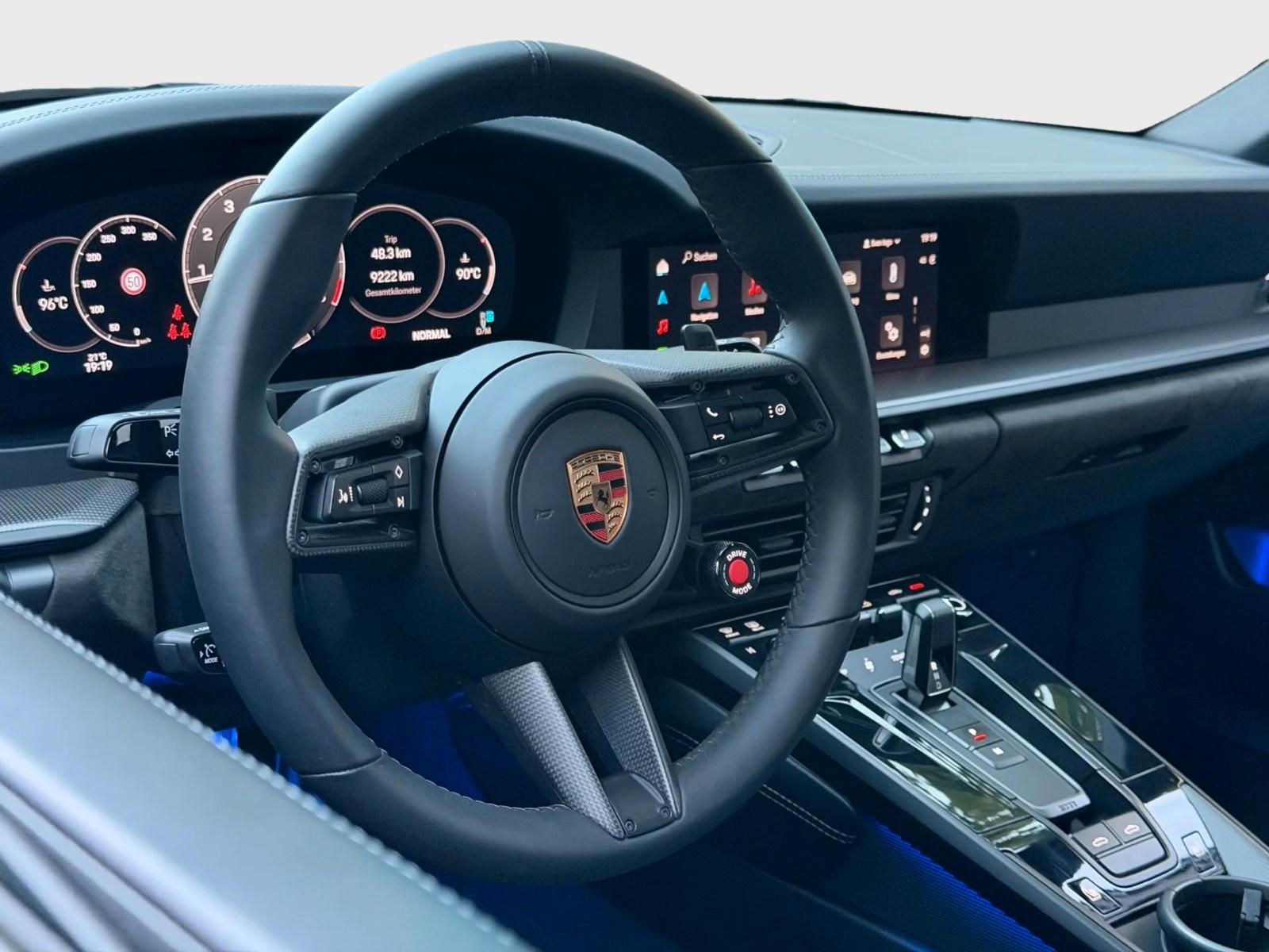 Porsche .2 911 Targa 4 GTS T-Hybrid BURMESTER PCCB LIFT