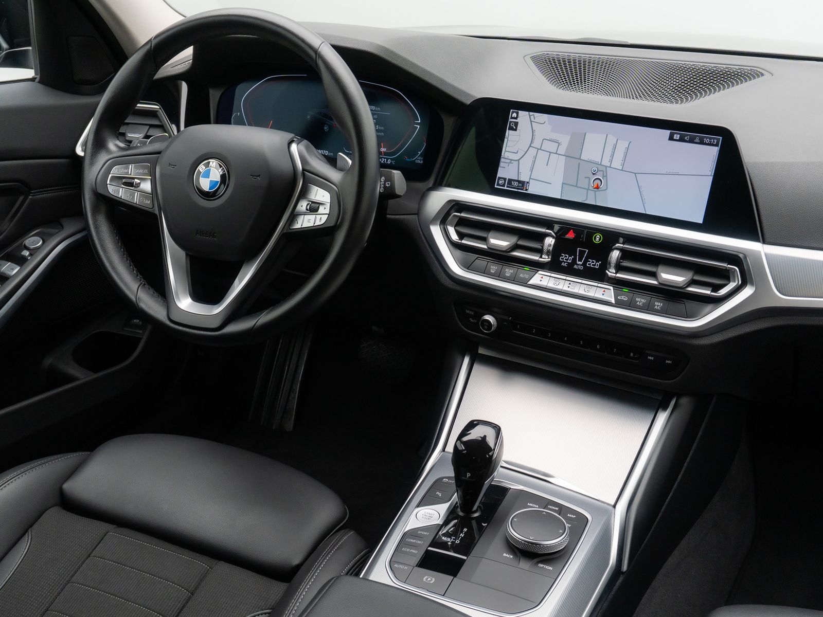 Fahrzeugabbildung BMW 320d DAB HiFi PDC Alarm Sport Geschwindigkeitsre