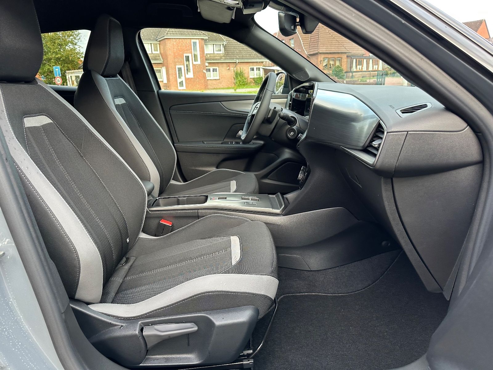 Fahrzeugabbildung Opel Mokka GS 1.2 Turbo Autom. LED/Kamera/Carplay/17"