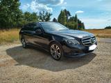 Mercedes-Benz E 250 BlueTEC 4MATIC T AVANTGARDE Autom. AVA...