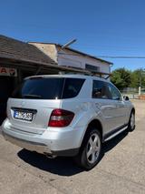 Mercedes-Benz ML 320 CDI 4MATIC - - graue Mercedes-Benz ML 320