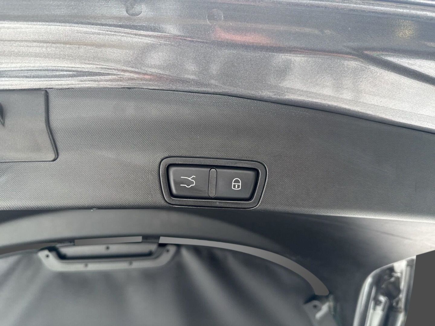 Fahrzeugabbildung Alfa Romeo Stelvio Super Q4 -Panoramadach-Xenon-AHK-