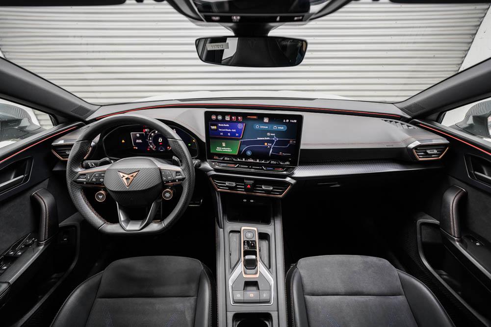 Cupra Leon ST 2,0 TSI DSG 4x4 VZ LAGER, миниатюра 6