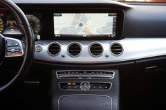 Fahrzeugabbildung Mercedes-Benz E 300 e Lim. Avantgarde 360-Kam Navi LED SHZ SD