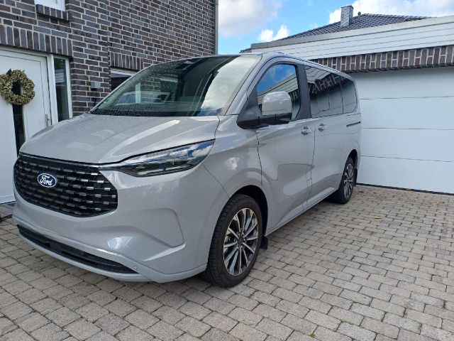 Ford Tourneo Custom Plug-in Hybrid L1 Titanium X