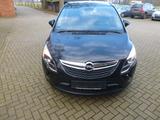Opel Zafira Tourer - schwarze Opel Zafira Tourer