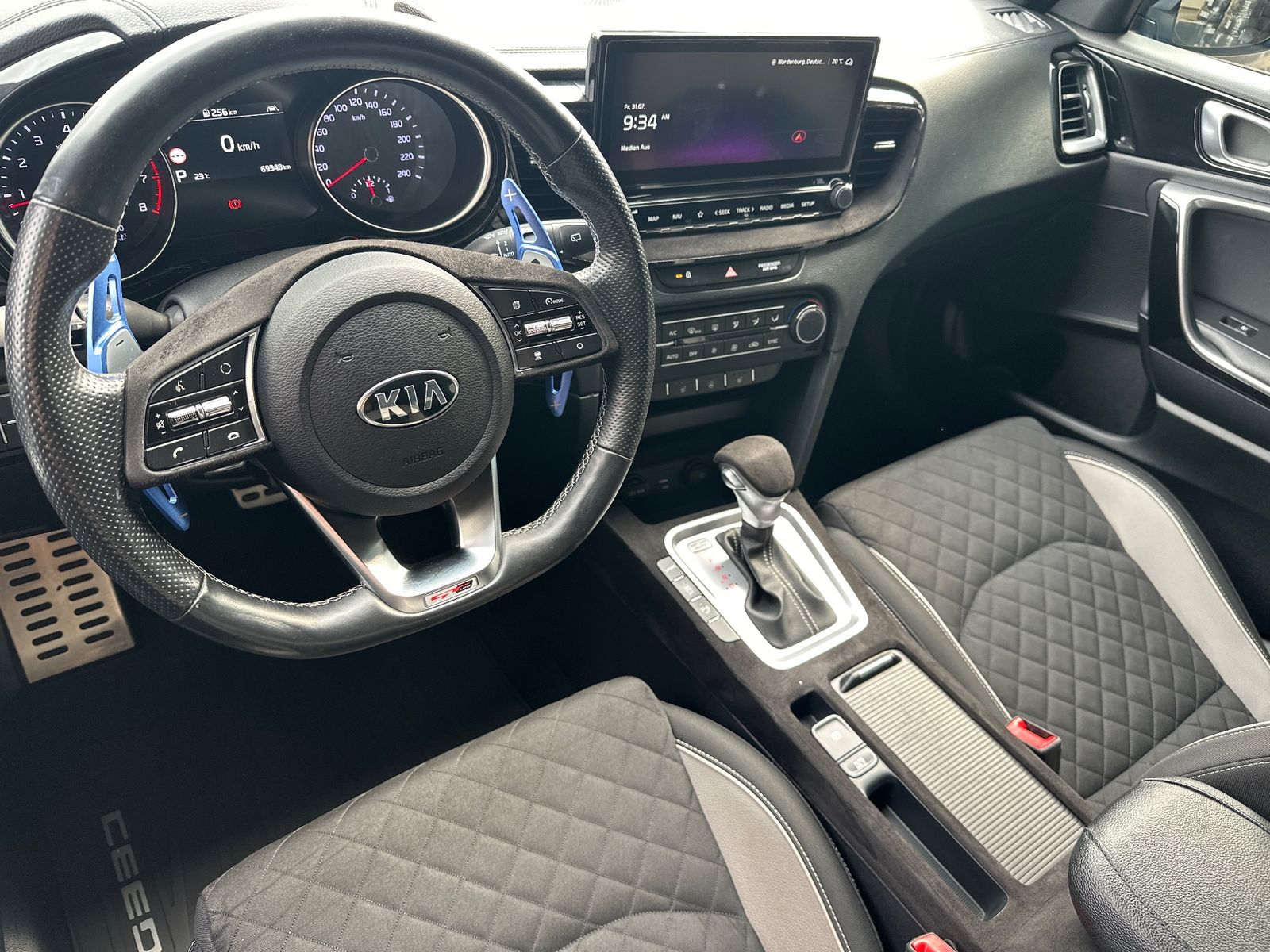 Fahrzeugabbildung Kia ProCeed 1.5 T-GDI DCT GT Line NAV+LED+ACC+KAM