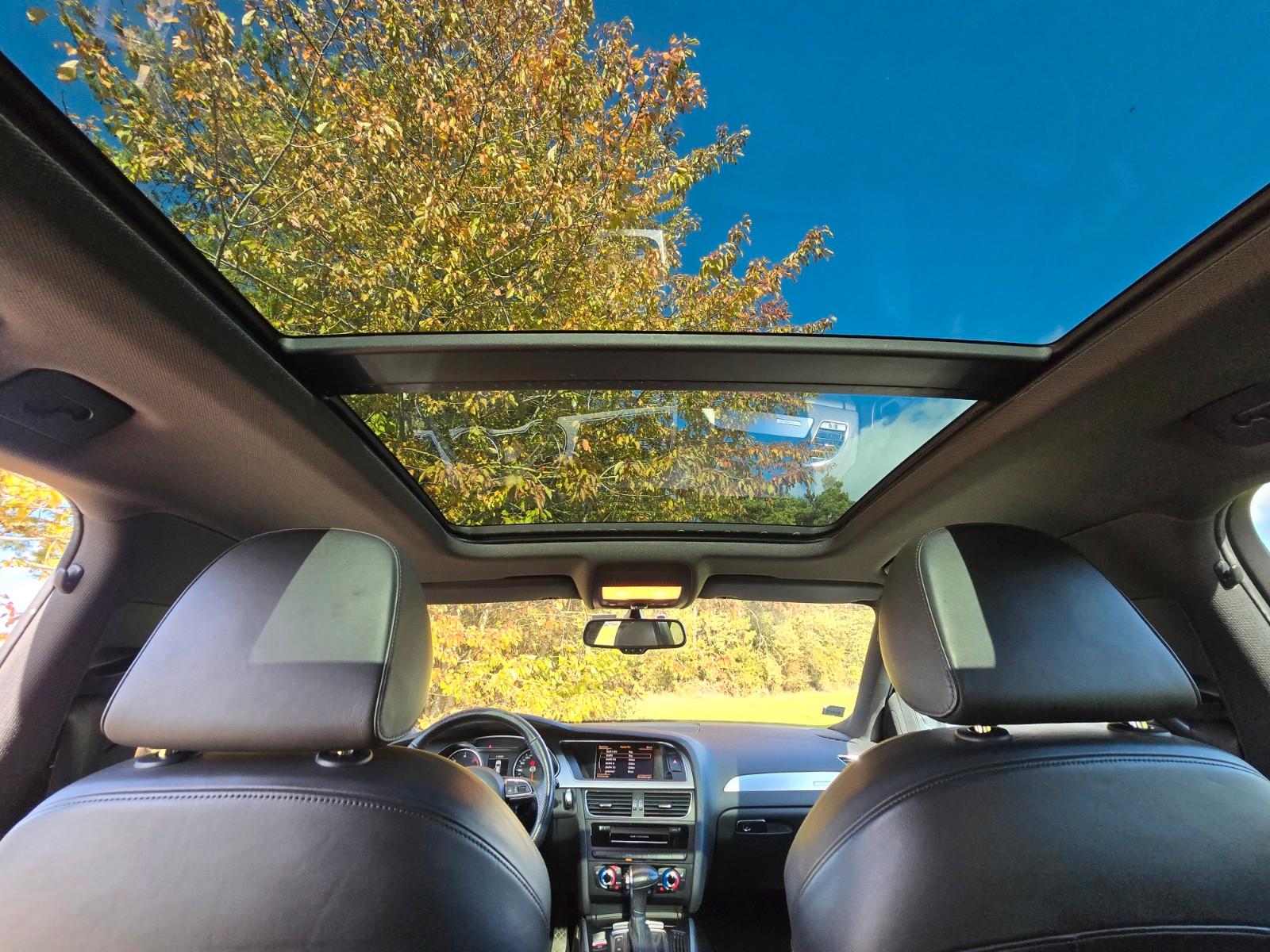 Audi Quattro 2012 — interior