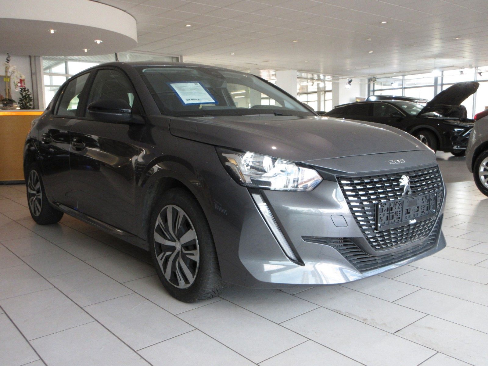 Fahrzeugabbildung Peugeot 208 Active Pack 1.2T LED/NAVI/PDC/TEMPOMAT