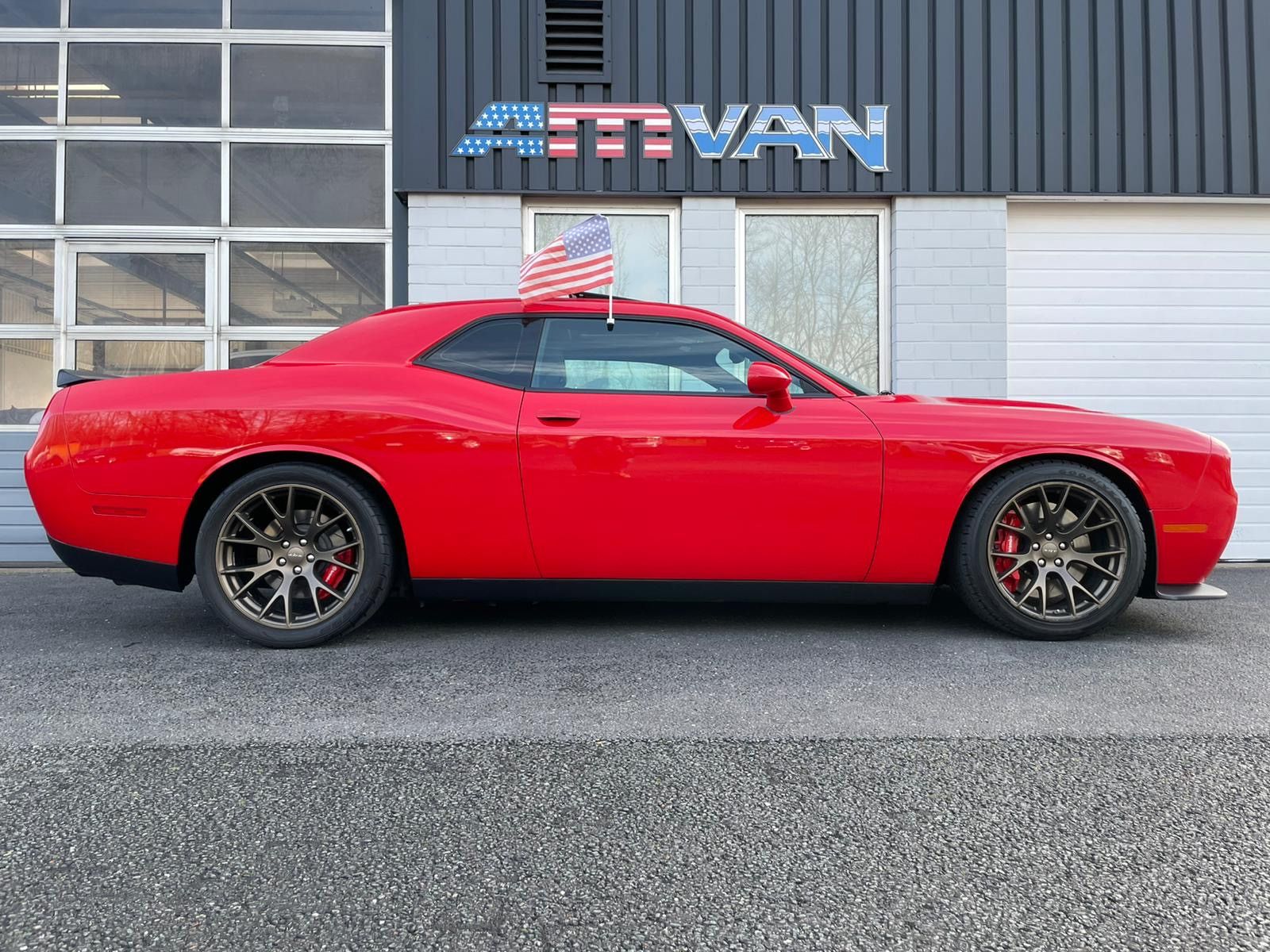 Fahrzeugabbildung Dodge Challenger HELLCAT Schiebed. HarmanKardon MwSt.
