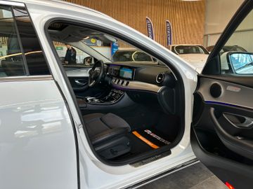 Mercedes-Benz E 350 d *4Matic*Led*Multibeam*Pano*AHK*