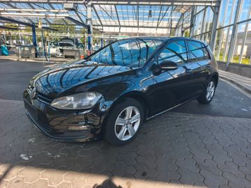 Volkswagen Golf - 1