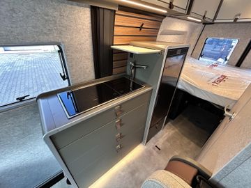 HYMER  ERIBA  HYMERCAR Grand Canyon S CrossOver 600 4x4 Winterpaket  