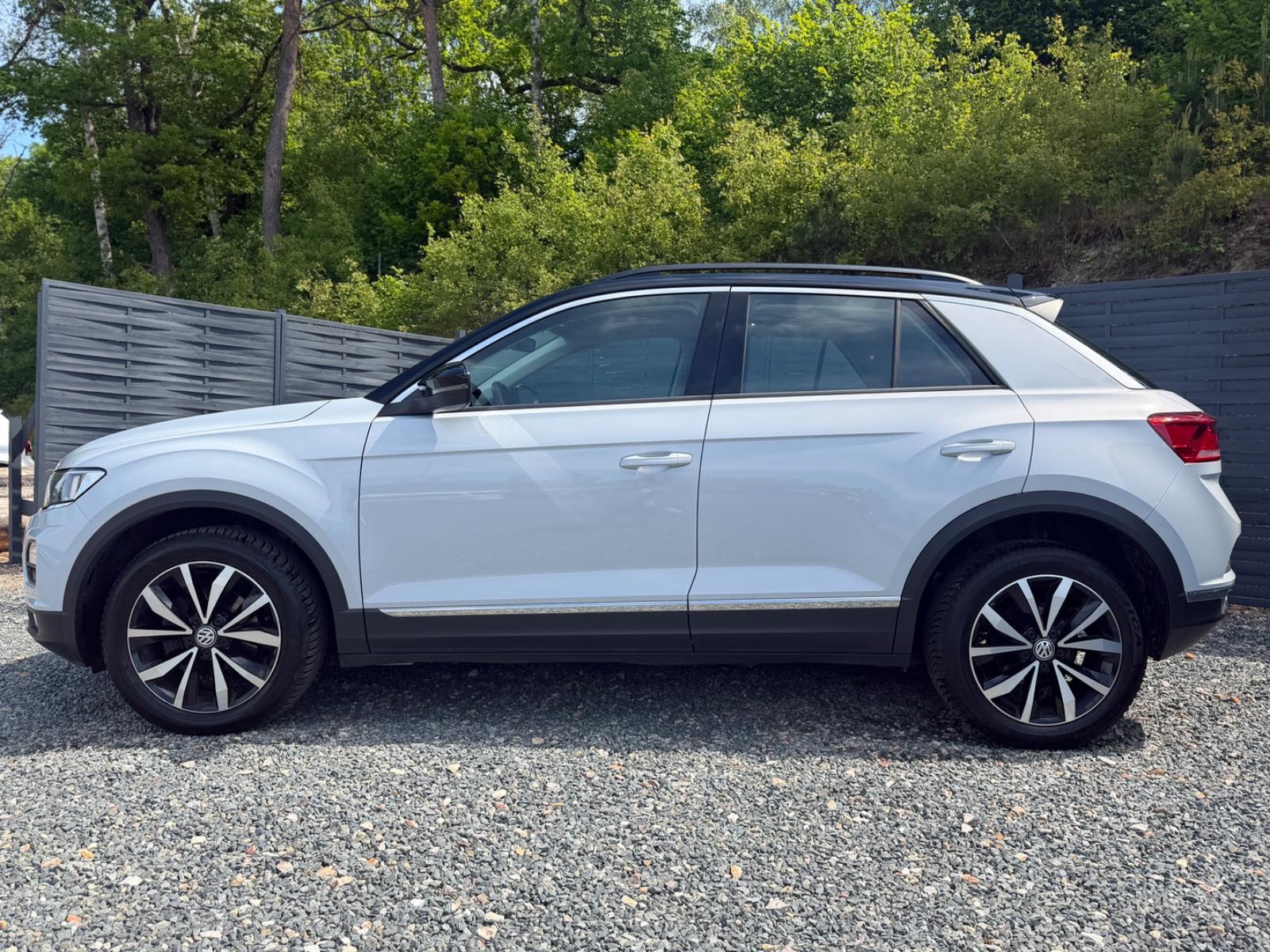 Volkswagen T-Roc Style/PANO/AHK/NAVI/BT/SHA/SHZ/