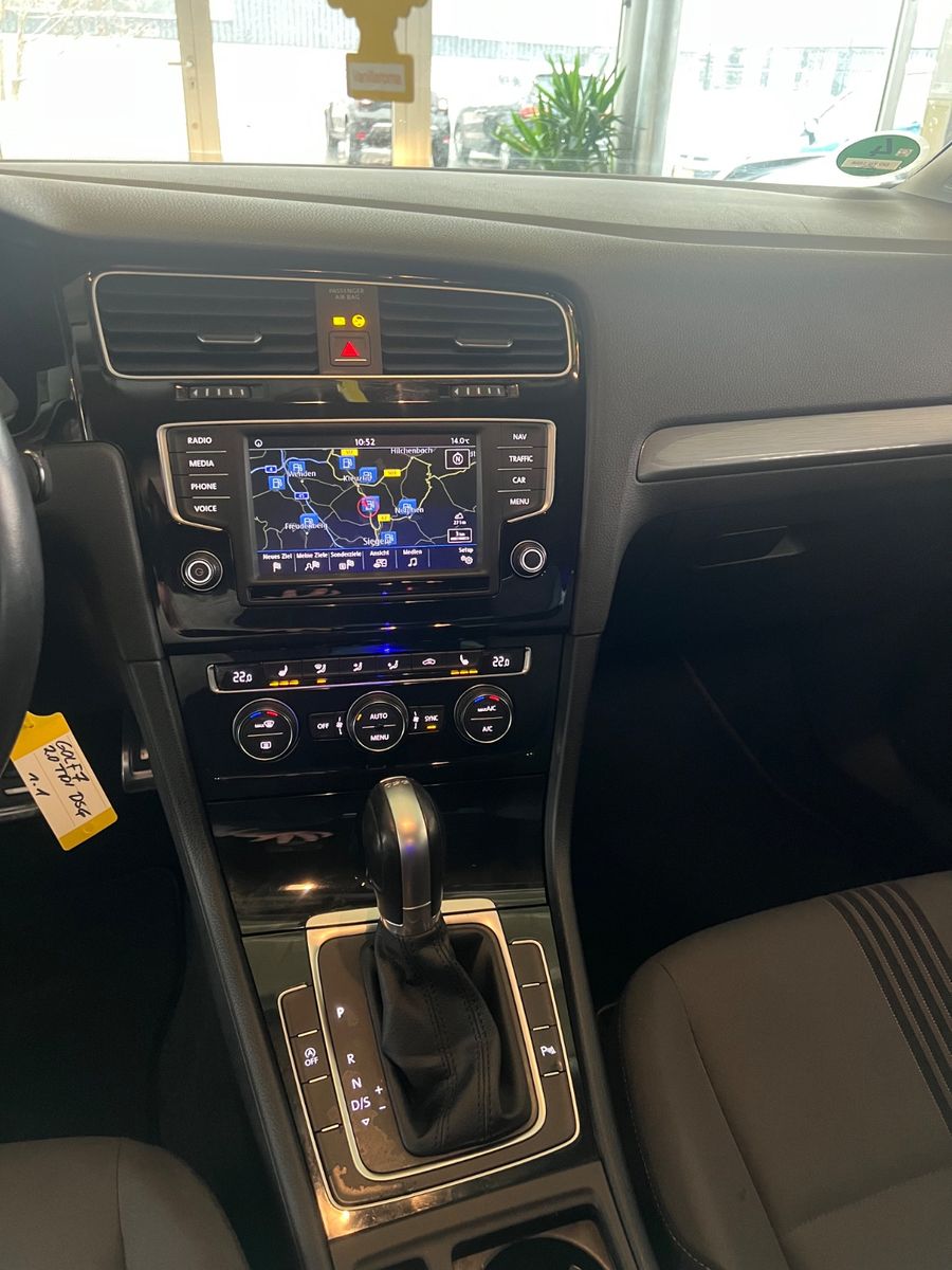 Fahrzeugabbildung Volkswagen Golf VII Lim. 2.0 TDI DSG Allstar *SCHECKHEFTG*