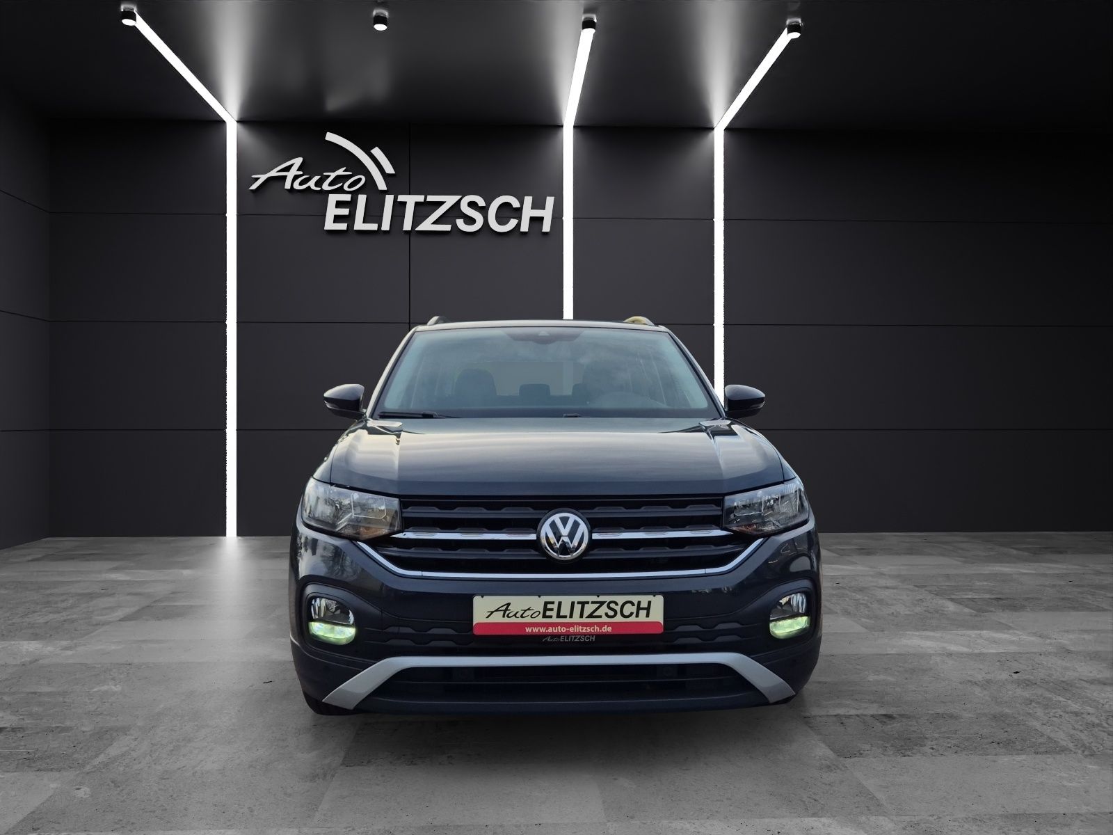 Fahrzeugabbildung Volkswagen T-Cross TSI Life DSG NSW SHZ