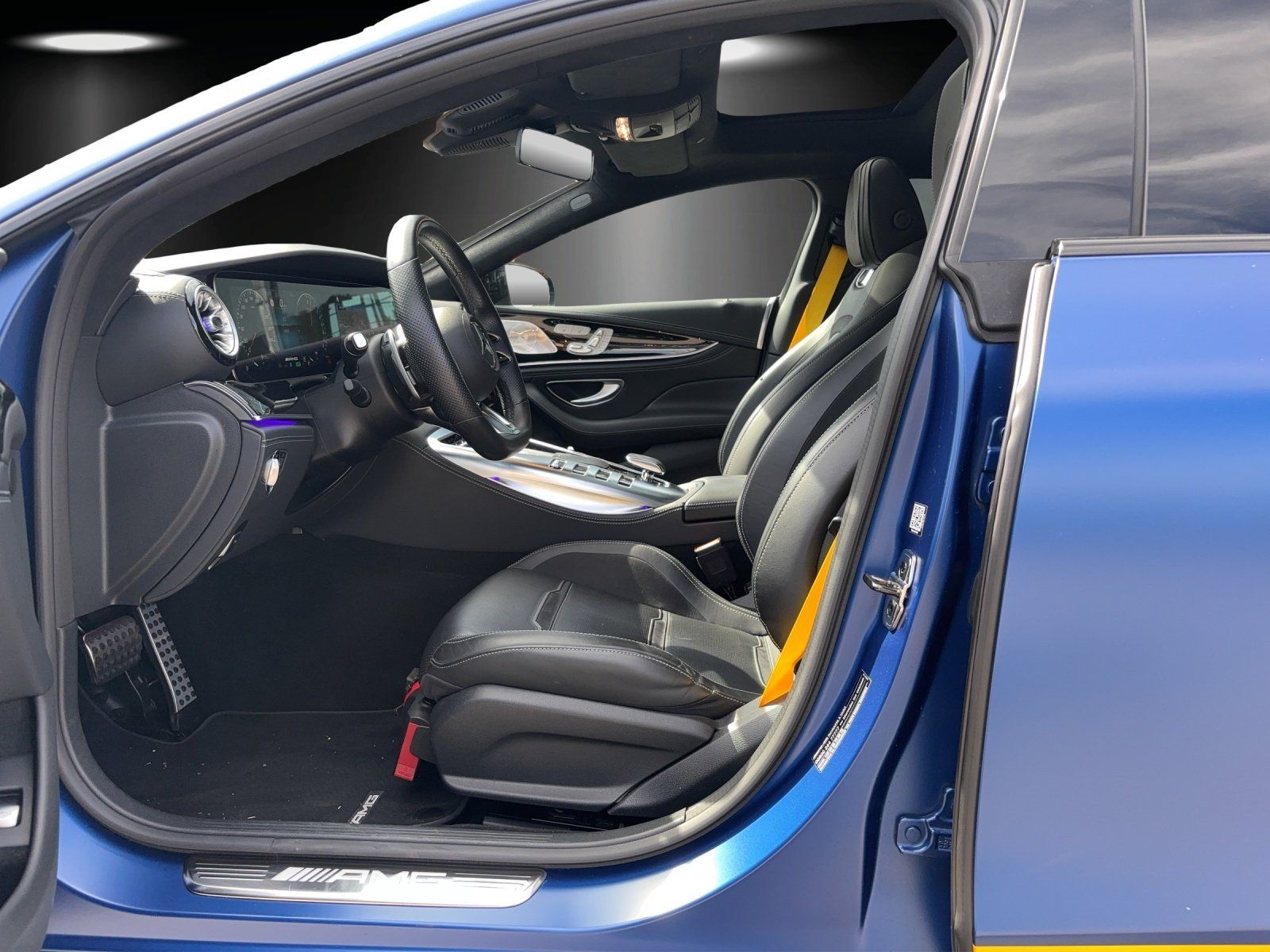 Fahrzeugabbildung Mercedes-Benz AMG GT 63 S E DISTRO Burme HUD Keramik DYNAMIC+