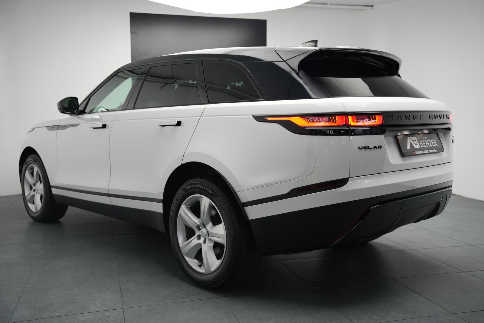Fahrzeugabbildung Land Rover Range Rover Velar Kamera*Head-UP*Matrix*CarPlay