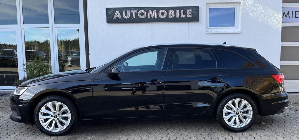 AUDI A4 2024