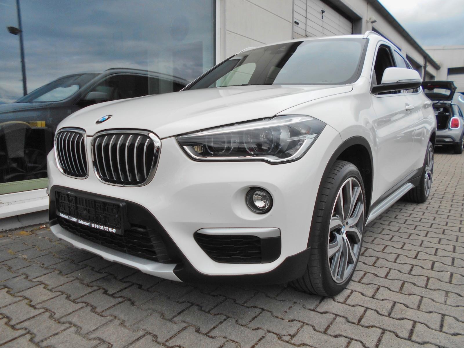 BMW X1 18iA 1.Hand -X LINE-KAMERA-PANORAMA-HEAD UP-