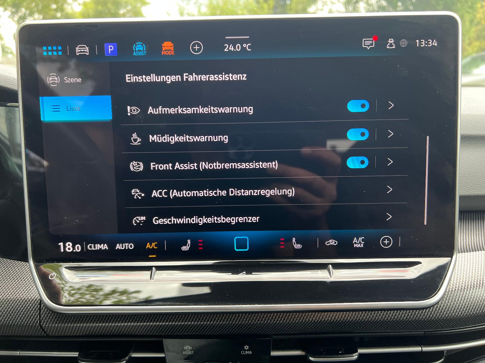 Volkswagen Golf VIII Lim 1.5 TSI R-Line-LED-KAM-NAVI-GARANT, миниатюра 17