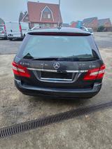 Mercedes-Benz E 250 E T-Modell E 250 CDI BlueEfficiency - Mercedes-Benz E 250 aus 2011: Cdi